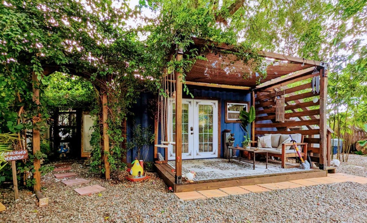 Cozy Af Tiny-House Oasis Βίλα Τάμπα Εξωτερικό φωτογραφία