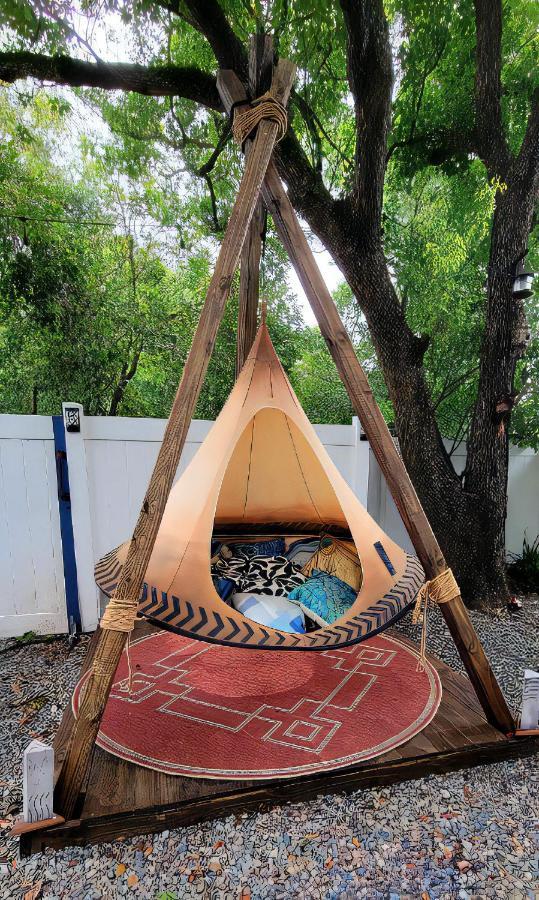 Cozy Af Tiny-House Oasis Βίλα Τάμπα Εξωτερικό φωτογραφία