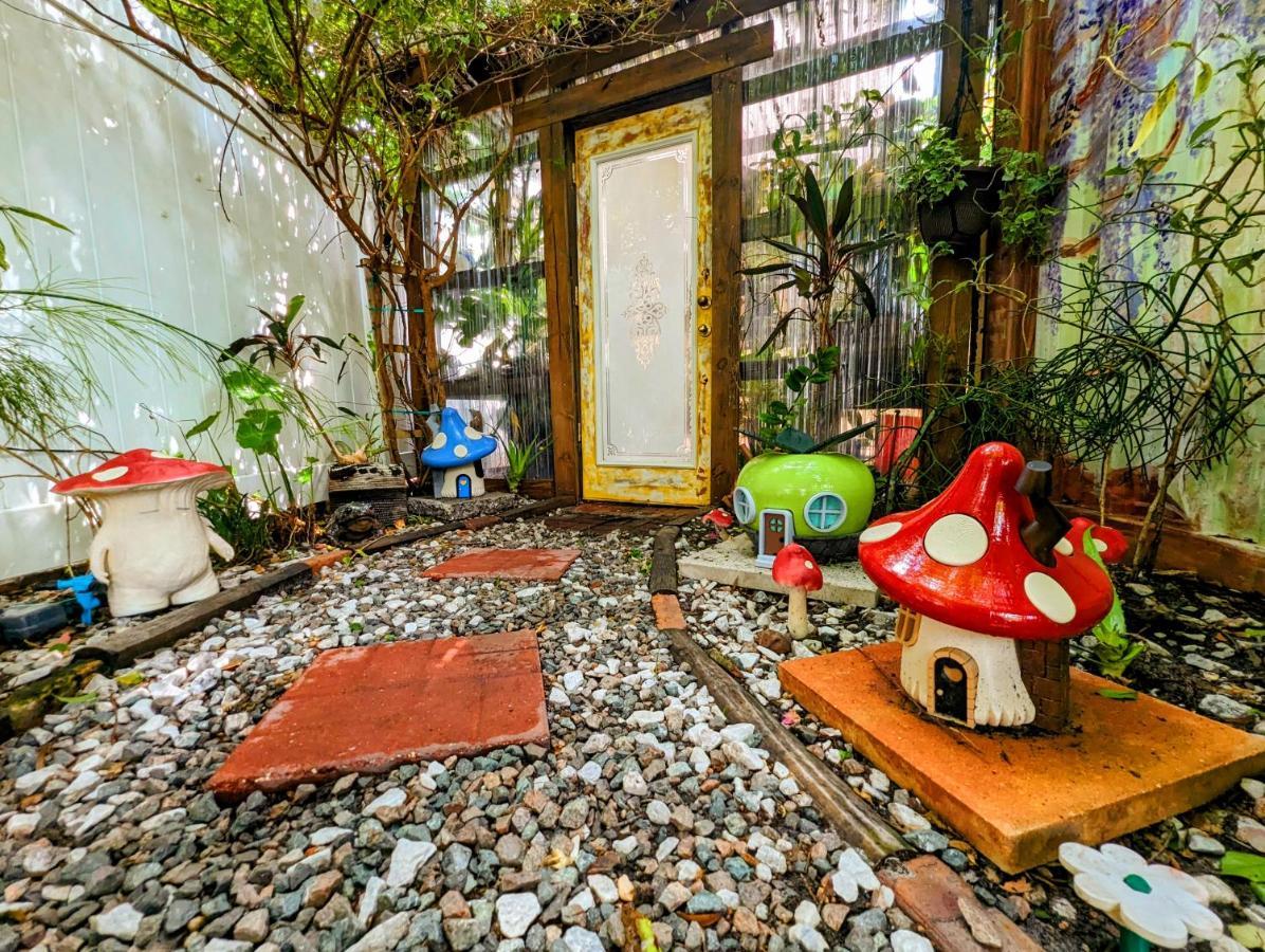 Cozy Af Tiny-House Oasis Βίλα Τάμπα Εξωτερικό φωτογραφία